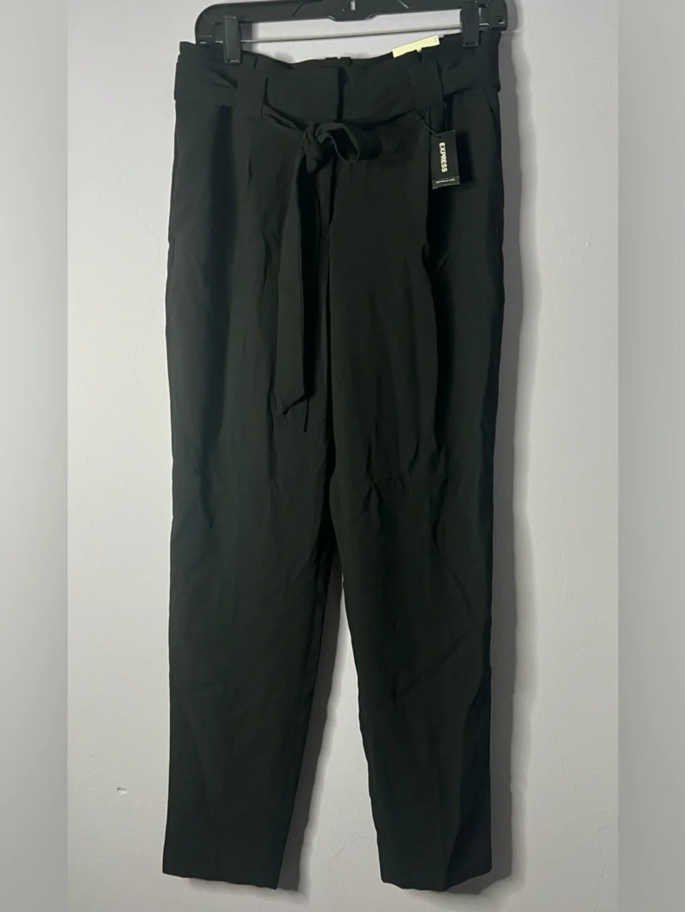 EXPRESS High-Waist Paperbag Tie-Waist Pants - Black - Picture 2 of 4